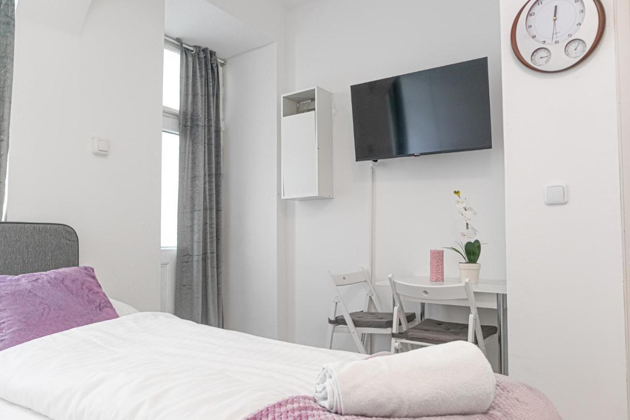 Cozy Room @ Hauptbahnhof - Well Situated & Central Wina Bagian luar foto